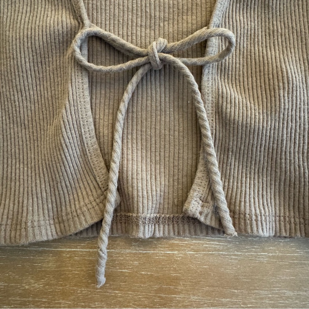 Audrey Ribbed Tie-Front Top - Picture 3 of 4